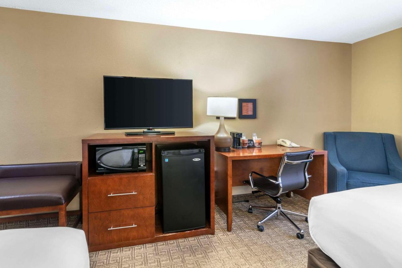 Comfort Inn & Suites Dover-Portsmouth Ngoại thất bức ảnh