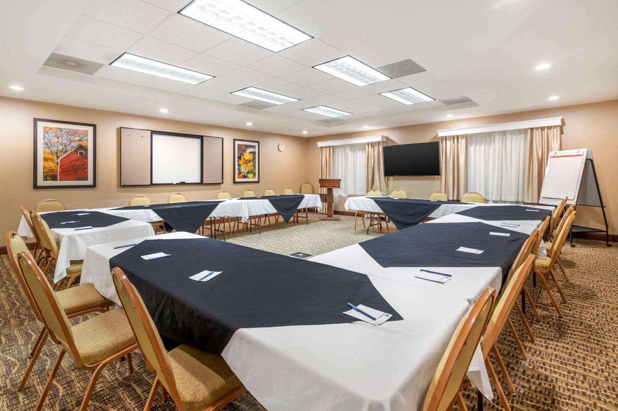 Comfort Inn & Suites Dover-Portsmouth Ngoại thất bức ảnh