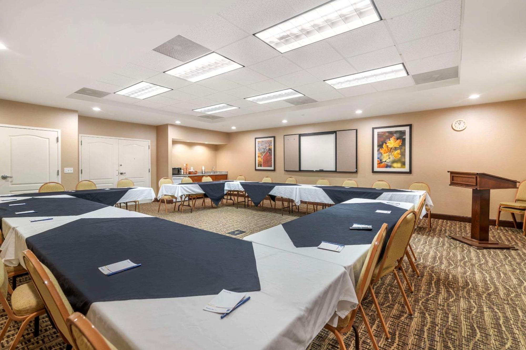Comfort Inn & Suites Dover-Portsmouth Ngoại thất bức ảnh