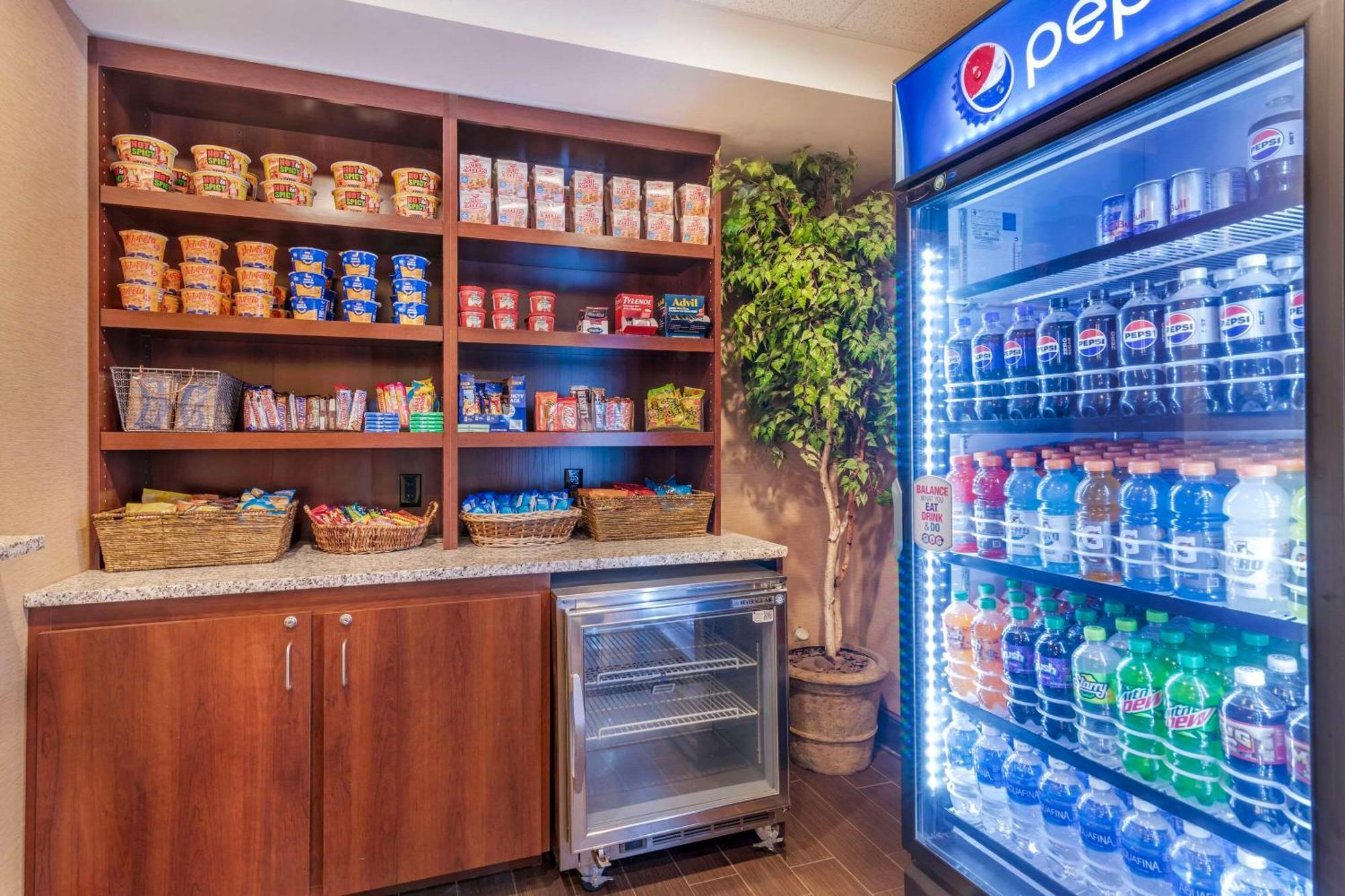 Comfort Inn & Suites Dover-Portsmouth Ngoại thất bức ảnh