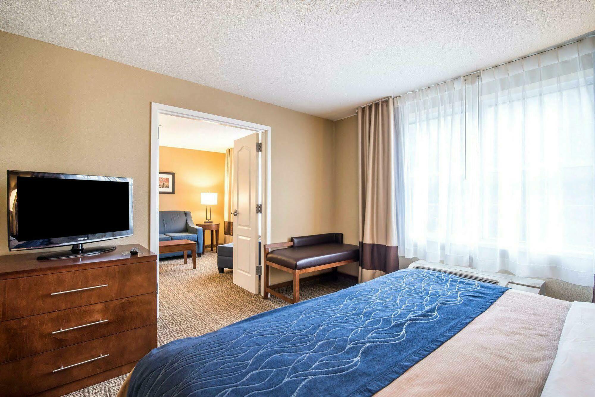 Comfort Inn & Suites Dover-Portsmouth Ngoại thất bức ảnh